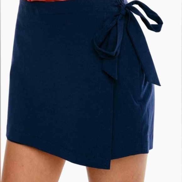 NWT Southern Tide Jourdan Solid Performance Skort, Navy, Size 6 - Picture 2 of 12